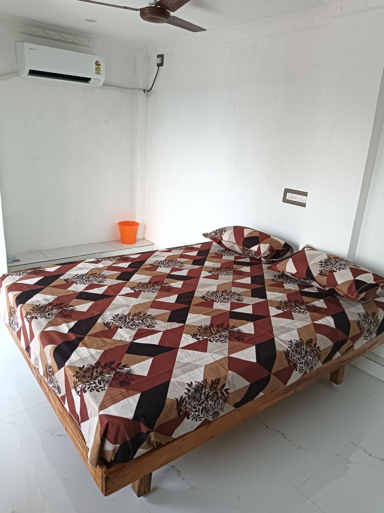 Vmg Vinayaga Residency Hotel Thiruchendur Exterior photo